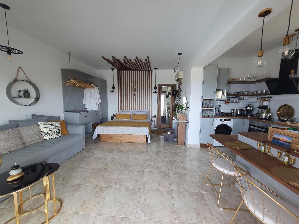 Tramonto Luxury Villa No2 - Breathtaking Sunset View Foinikion Luaran gambar